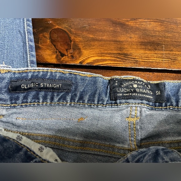 Lucky Brand Classic Straight Jeans Boys Size 12 Medium Wash Adjustable Waist - Picture 4 of 5